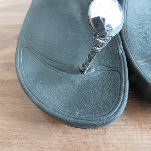 FITFLOP Petra Thong Toe Post Flip Flop Sandals in Metallic Pewter Snake US 6 - Picture 7 of 12